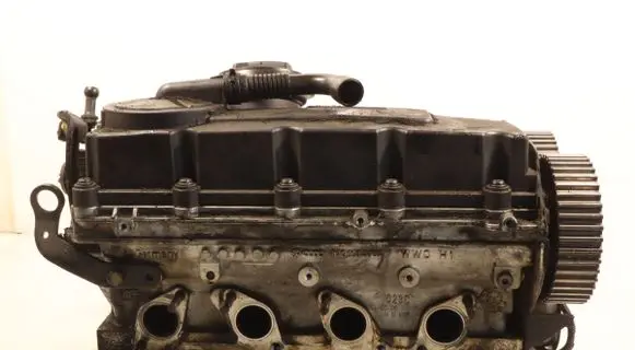 Volkswagen PASSAT B6 Engine head 03G103373A