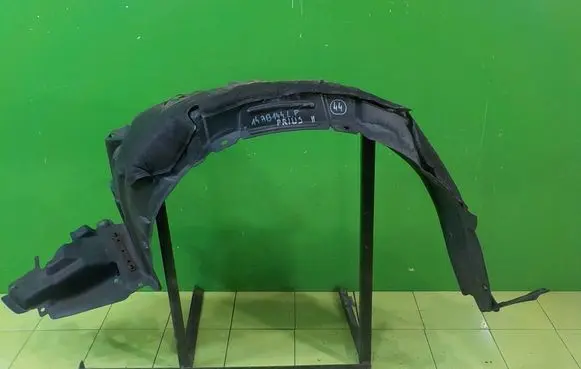 Toyota Prius (XW20) Front arch PRZOD LEWE