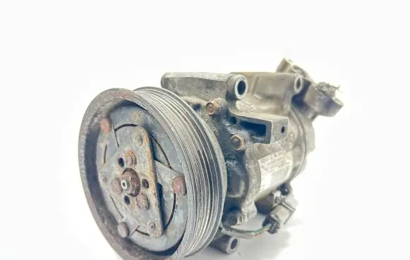 Renault Kangoo II Air conditioning (A/C) compressor (pump) 8200953359A SD6V12 0157607244