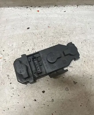 Audi A6 S6 C6 4F Tail light bulb cover holder BL3158B