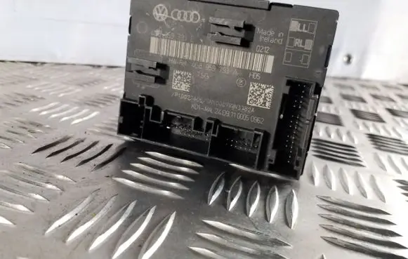 Audi A6 C7 Door control unit/module 4G8959793A
