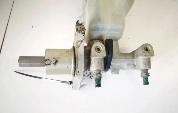 Peugeot 407 Master brake cylinder
