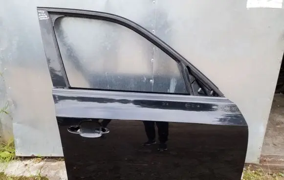 BMW X3 E83 Front door