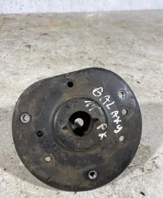 Coil spring mount