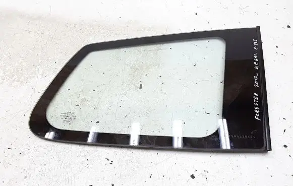 Subaru Forester SH Rear side window e643r-005165