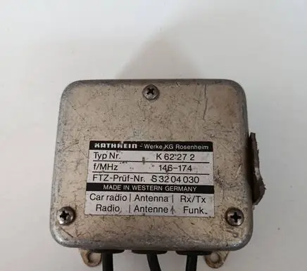 Mercedes-Benz E W124 Antenna control unit K62272 146174 S3204030