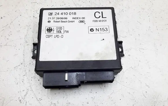 Opel Zafira A Engine control unit/module 24410018