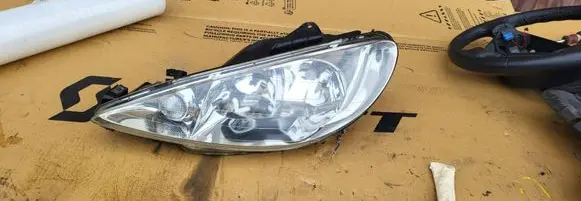 Peugeot 206 Headlight/headlamp 9628666880 6204S9 89001771