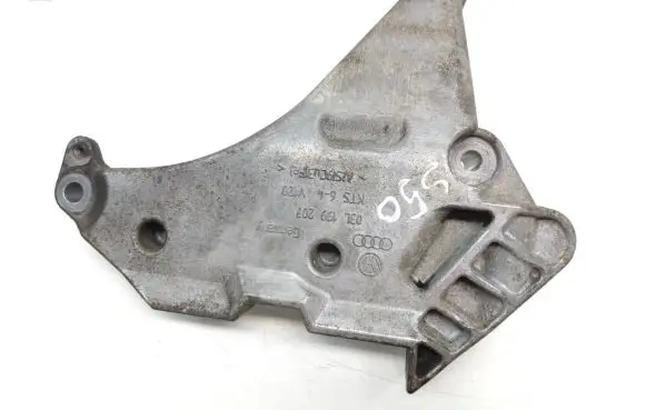 Skoda Octavia Mk2 (1Z) Engine mounting bracket 03L199207