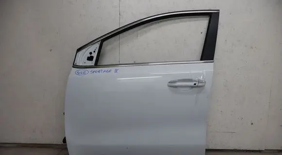 KIA Sportage Front door