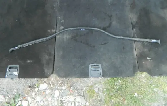 BMW 5 E60 E61 Engine compartment rubber 7034163