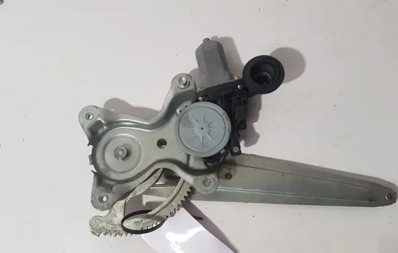 Toyota RAV 4 (XA30) Front door window regulator with motor 8572035140