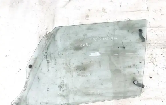 Mazda 323 Rear door window glass