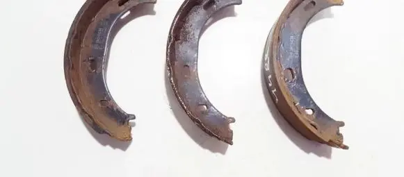 Volkswagen II LT Handbrake/parking brake pads 