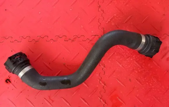 BMW 4 F36 Gran coupe Engine coolant pipe/hose 7811129 130477