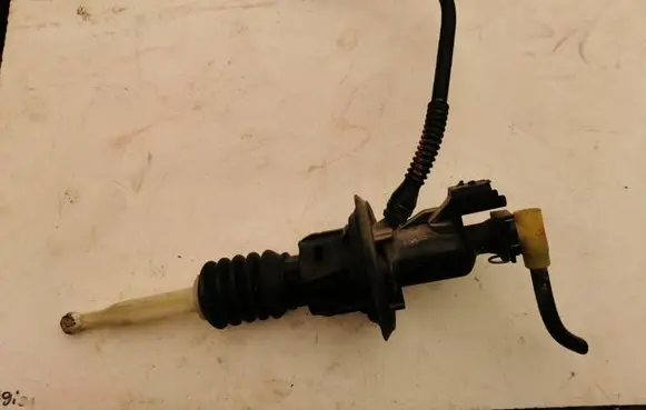 Peugeot Partner Clutch master cylinder 9809425480 181024062317