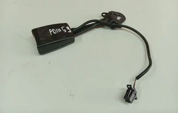 Audi A6 S6 C6 4F Front seatbelt buckle 8E0857755D01C