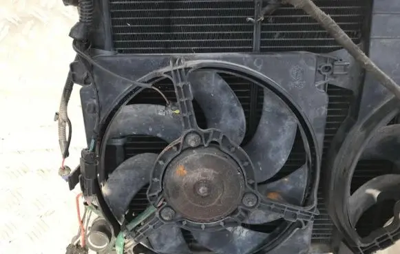 Alfa Romeo 145 - 146 Radiator cooling fan shroud