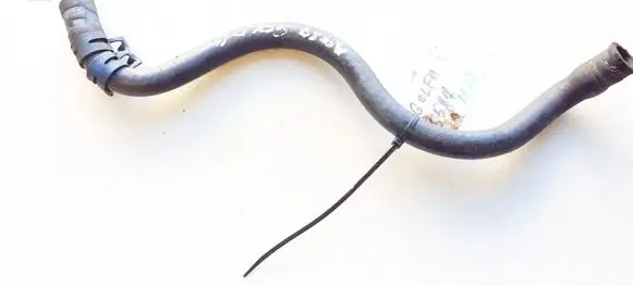 Volkswagen Golf II Engine coolant pipe/hose 535121109