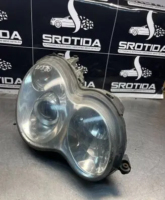 Mercedes-Benz C W203 Headlight/headlamp