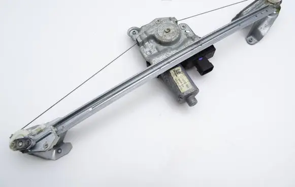 Opel Zafira B Rear door window regulator with motor 13132232