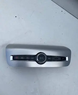 Volvo XC90 Head unit multimedia control P31346790 18W527 T18520031001