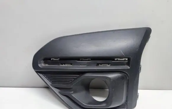 Dacia Sandero III Front bumper lower grill Eabm261a31