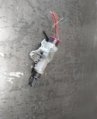 Audi A4 S4 B6 8E 8H Ignition lock 4B0905851G