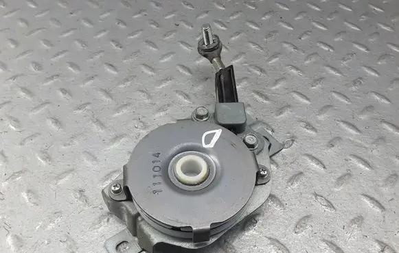 Mitsubishi Outlander Tailgate check strap stopper 5802A190