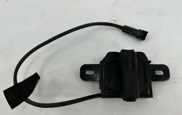 Volvo V40 Engine bonnet/hood lock/catch 31371816