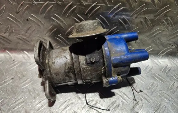 Ford Escort Spark distributor 0237600015 V83SP12100AA