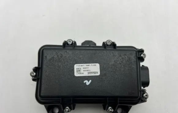 Ferrari 296 GTB Wireless charging module 863817