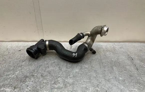 Engine coolant pipe/hose