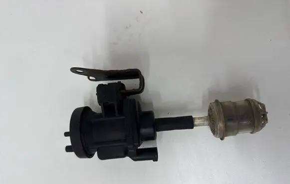 Mercedes-Benz A W169 Turbo solenoid valve A0005450427