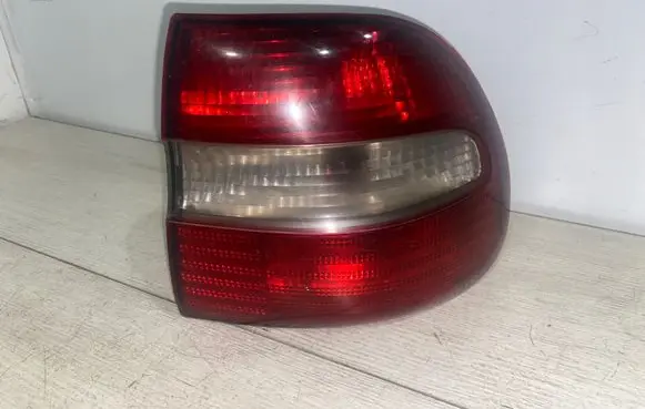 Volvo S40, V40 Rear/tail lights 30887334