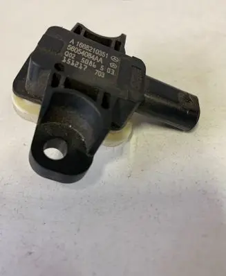 Mercedes-Benz B W246 W242 Airbag deployment crash/impact sensor A1668210351 56054084AA Q025086503