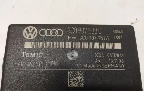 Volkswagen PASSAT B6 Gateway control module 3C0907530C