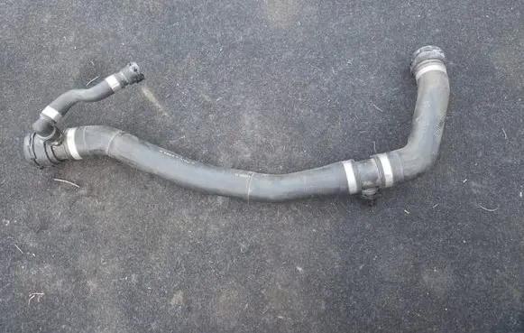 BMW 4 F32 F33 Engine coolant pipe/hose 8616528 8620944