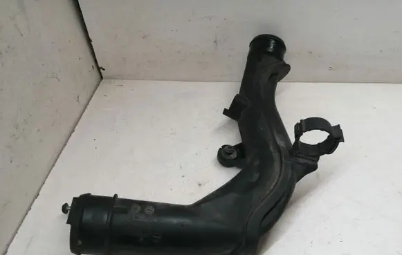 Volkswagen Golf VI Intercooler hose/pipe 5N0145770A