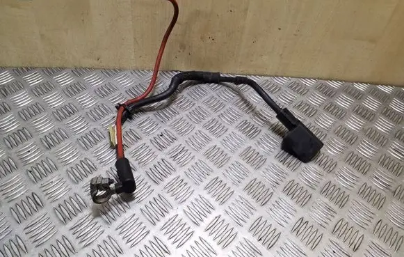Volkswagen Golf VI Positive cable (battery)