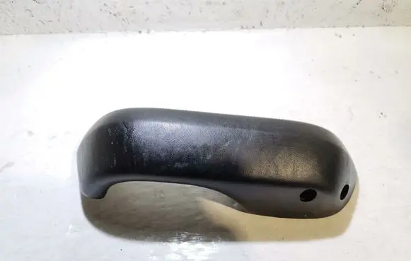 BMW 5 E28 Rear door handle trim 1874286