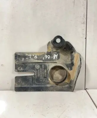 Audi A8 S8 D3 4E Other under body part 4E0825192