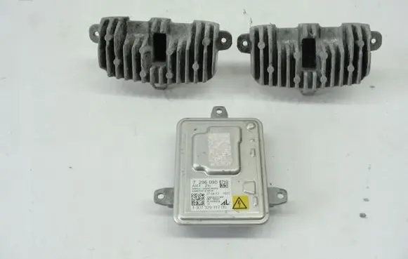 BMW 3 F30 F35 F31 LED ballast control module 7213114000