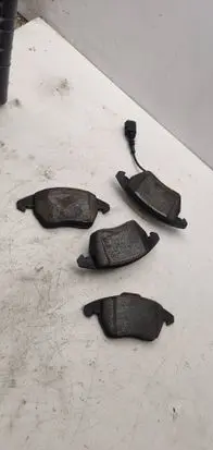 Volkswagen Golf Plus Brake pads (front) 