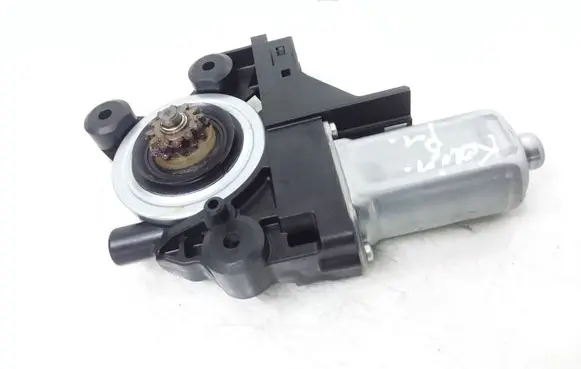 Volvo V70 Front door window regulator motor 970713101