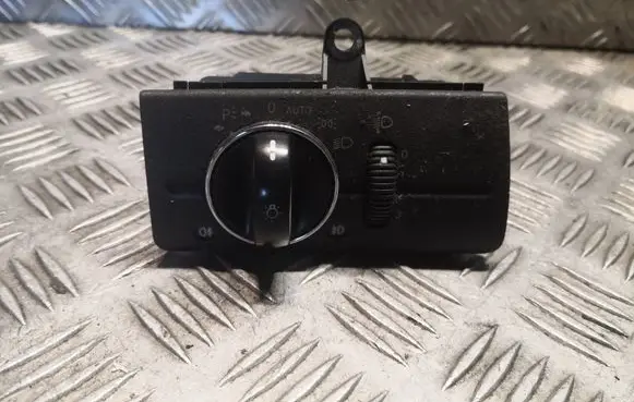 Mercedes-Benz E W211 Light switch 2115450304 A2115450304