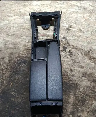 Mercedes-Benz C W204 Armrest A2045401307 20070920 5401307