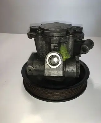 Mercedes-Benz Vito Viano W639 Power steering pump A6042360010 0034667101