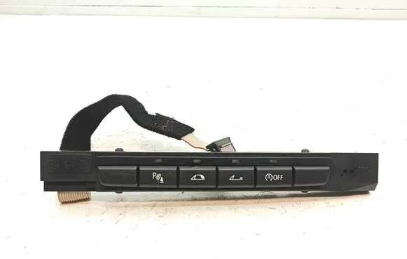 BMW 1 E82 E88 Other switches/knobs/shifts 9181258 110187 03745656