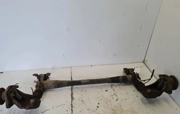 Opel Astra H Rear axle beam 